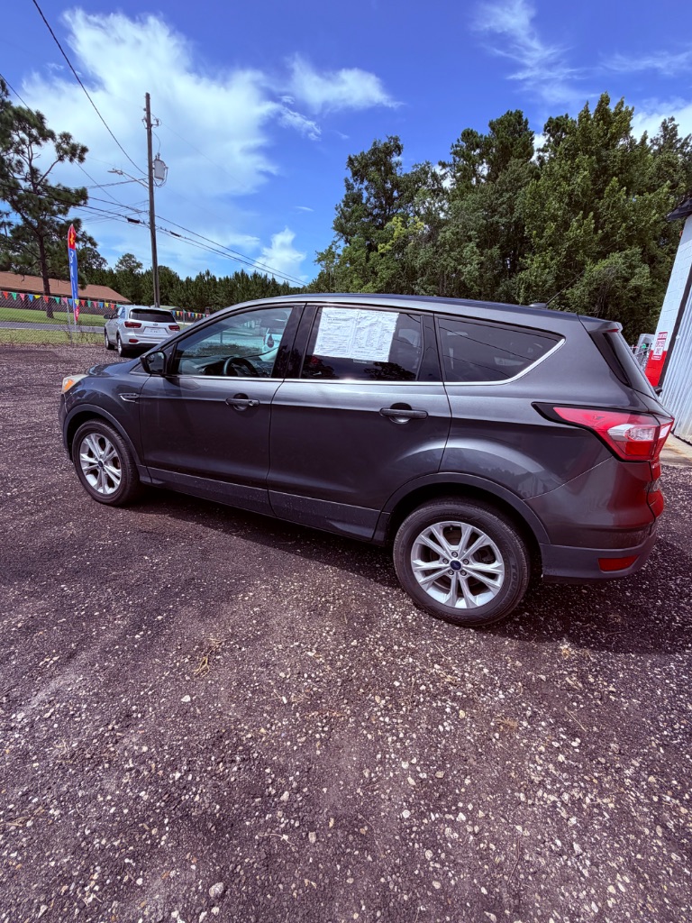 2017 Ford Escape SE - Photo 6
