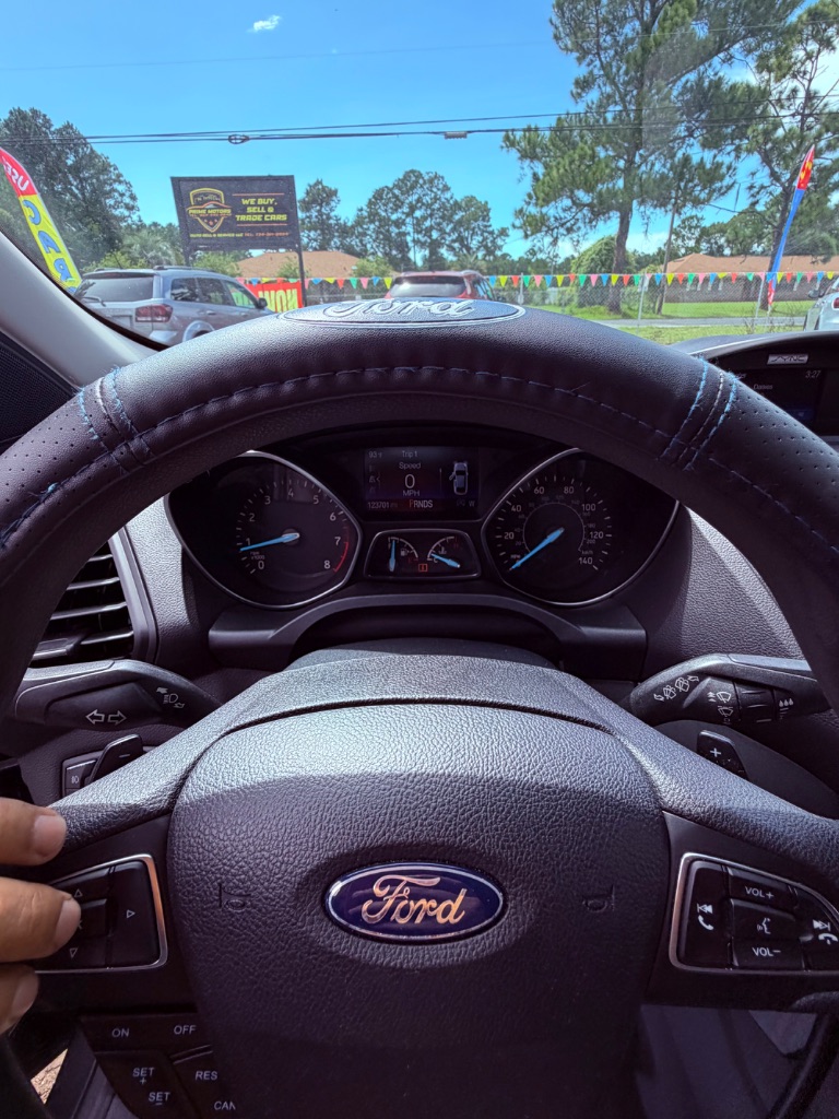 2017 Ford Escape SE - Photo 10
