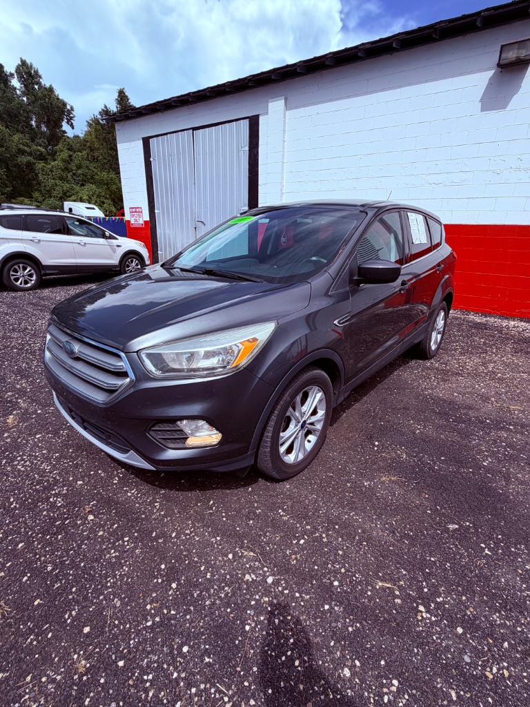 2017 Ford Escape SE - Photo 7