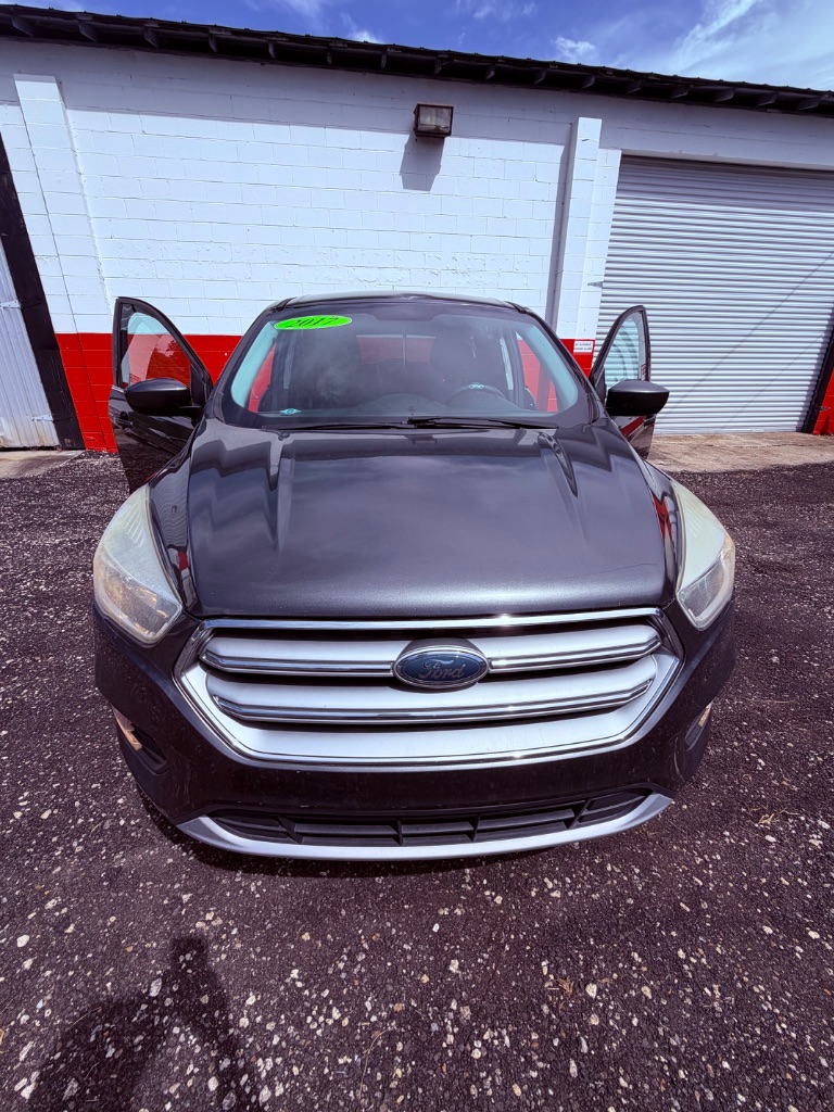 2017 Ford Escape SE - Photo 14
