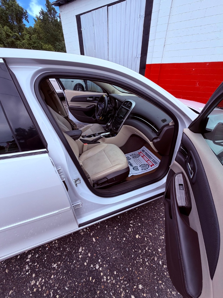 2015 Chevrolet Malibu 1LT - Photo 15
