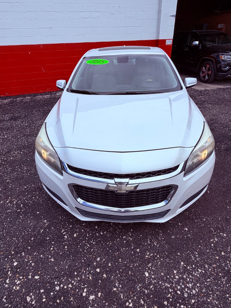 2015 Chevrolet Malibu 1LT - Photo 9